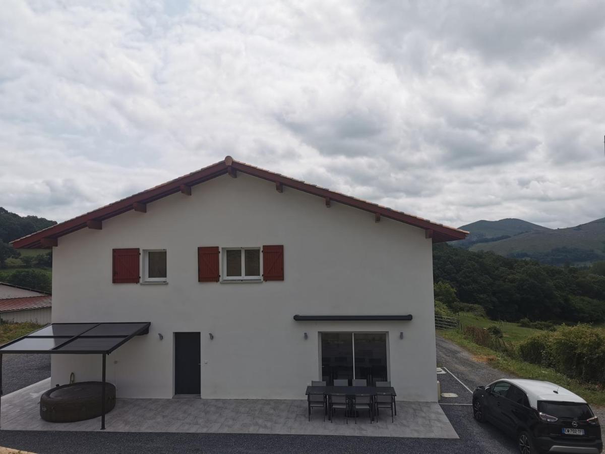 Maison Mitoyenne Au Coeur Du Pays Basque Saint-Esteben المظهر الخارجي الصورة